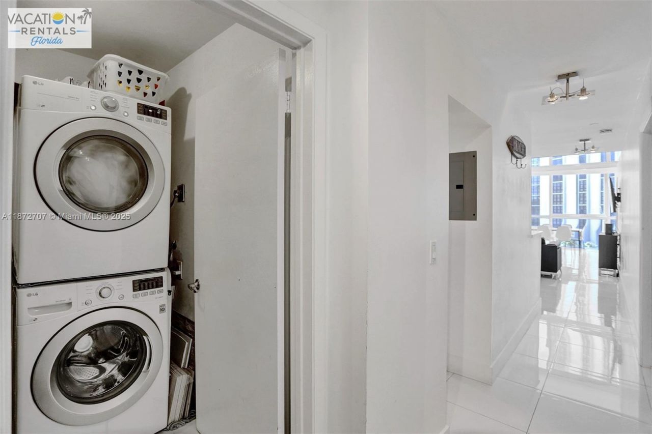 5445 Collins Ave, Unit BAY-14, Miami Beach, FL 33140 Photo