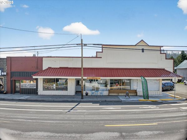 202 E 1ST ST, Wallowa, OR 97885