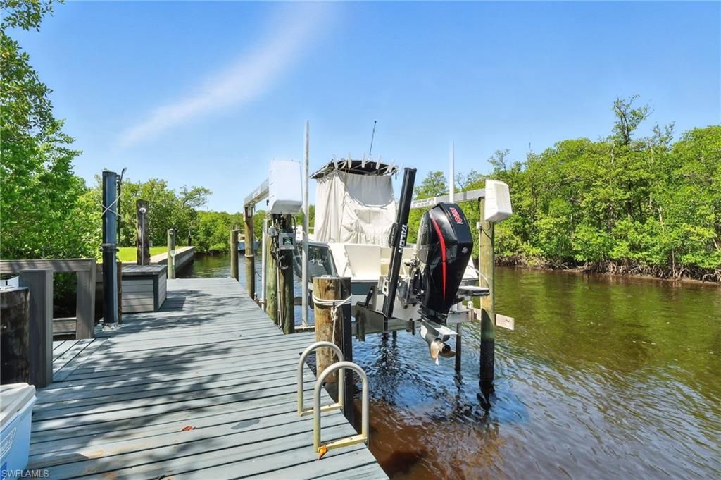 936 Panther Creek Ln, Everglades City, FL 34139 Photo