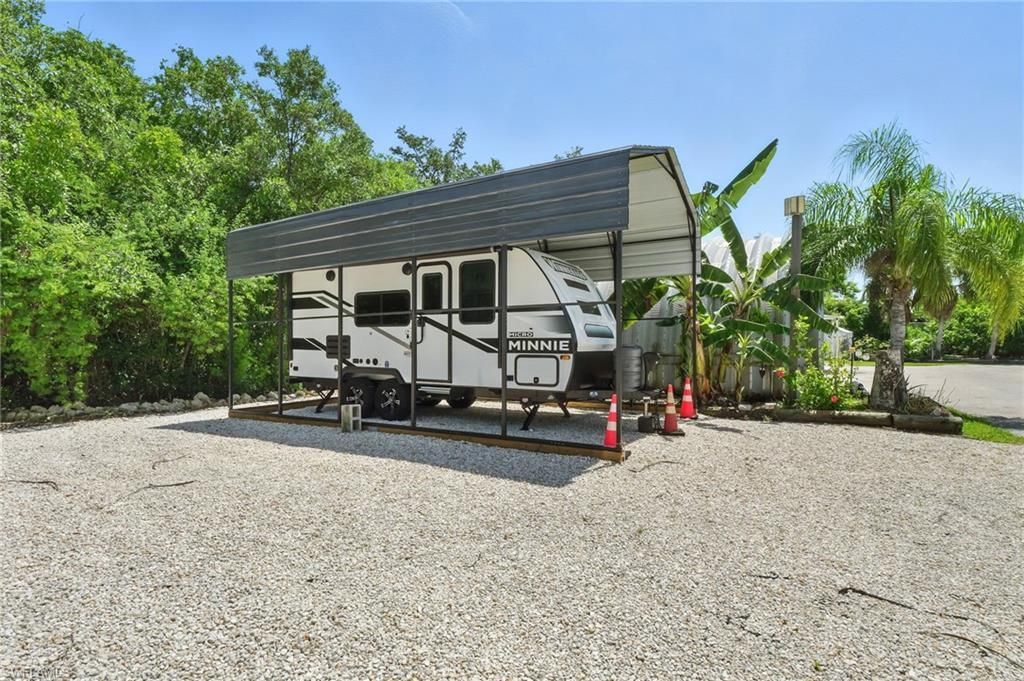 936 Panther Creek Ln, Everglades City, FL 34139 Photo