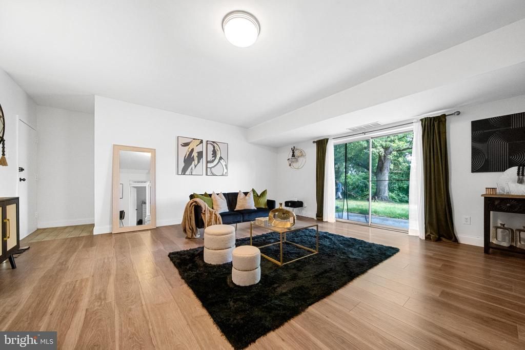 12650 Dara Drive, Unit T2, Woodbridge, VA 22192 Main Photo