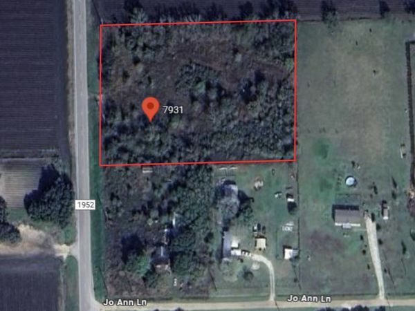 7931 FM 1952, Wallis, TX 77485
