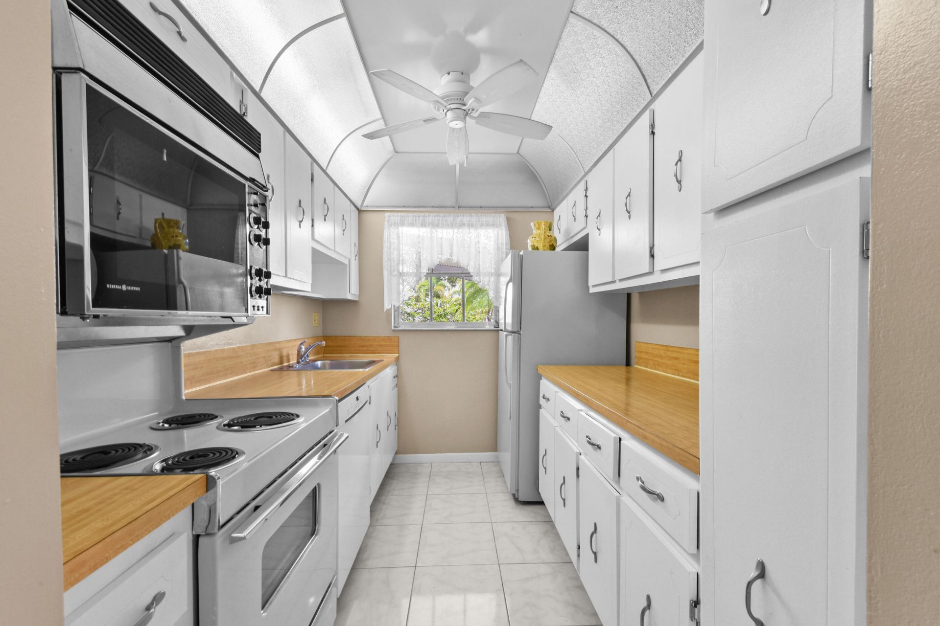 1097 Circle Terrace W, Unit C, Delray Beach, FL 33445 Photo