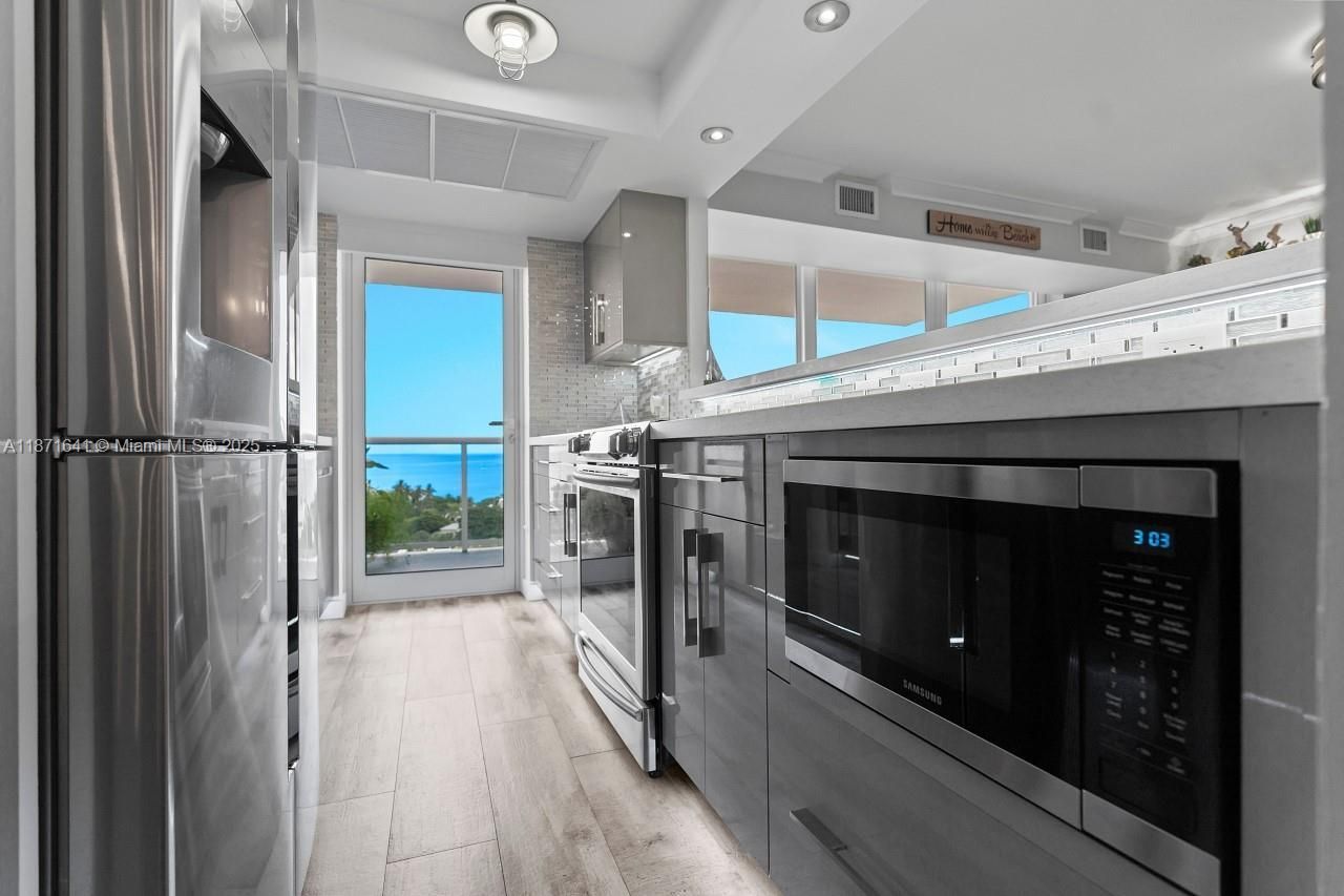 2841 N Ocean Blvd, Unit 1402, Fort Lauderdale, FL 33308 Photo