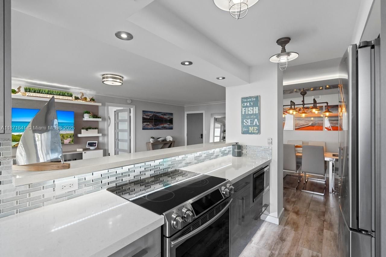 2841 N Ocean Blvd, Unit 1402, Fort Lauderdale, FL 33308 Photo