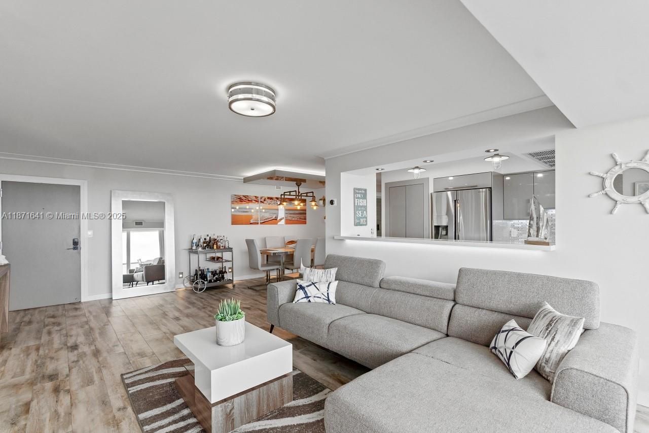 2841 N Ocean Blvd, Unit 1402, Fort Lauderdale, FL 33308 Photo