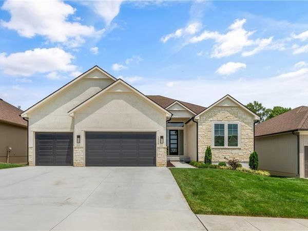 1528 NE Park Springs Terrace, Lee's Summit, MO 64064