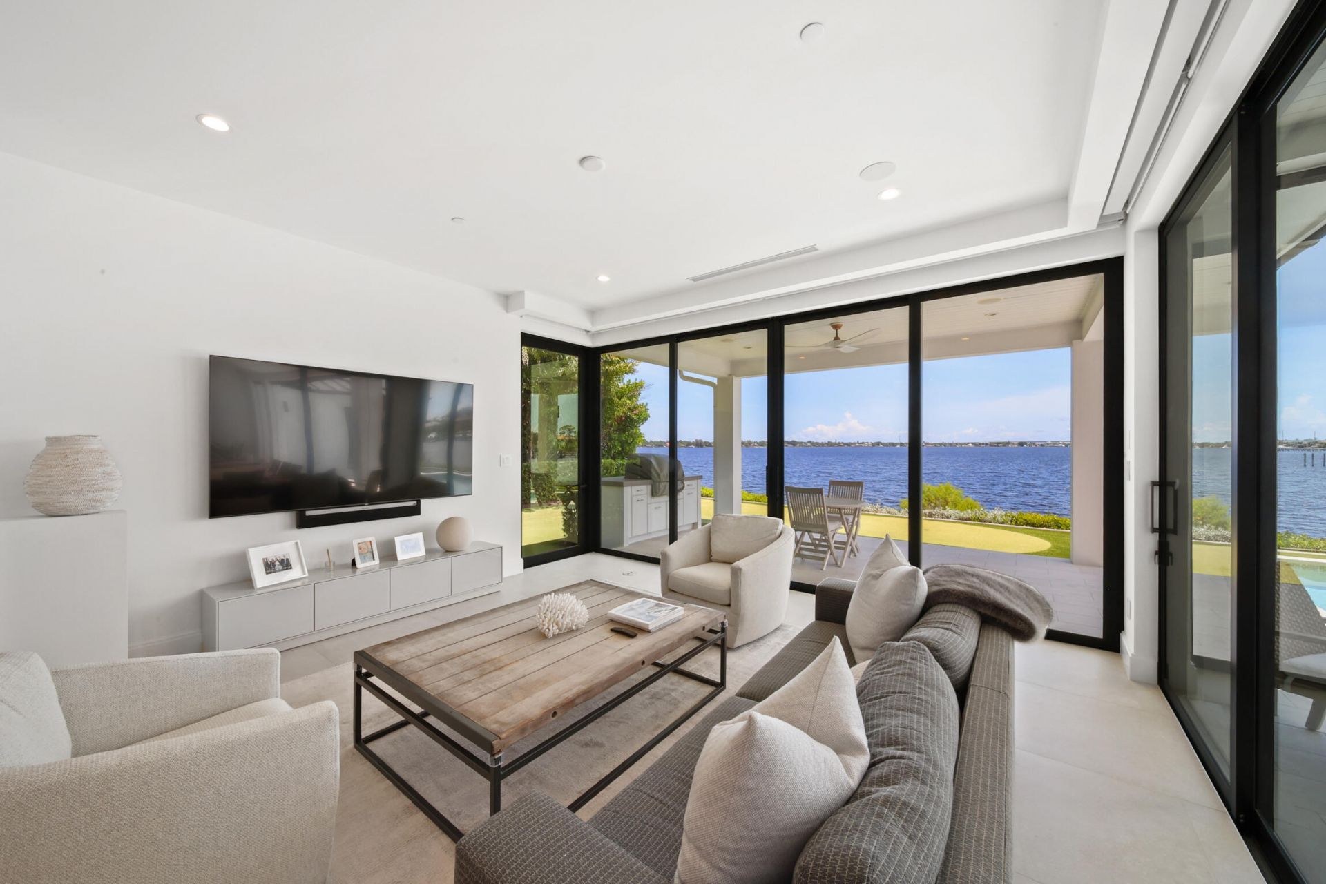 2834 SW Rivers End Way, Palm City, FL 34990 Photo