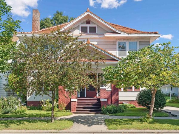 116 Liberty Street, Manchester, IA 52057