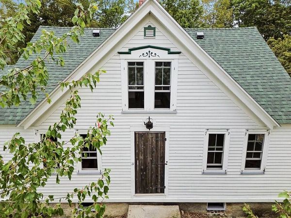 850 Lawrence Road, Pownal, ME 04069