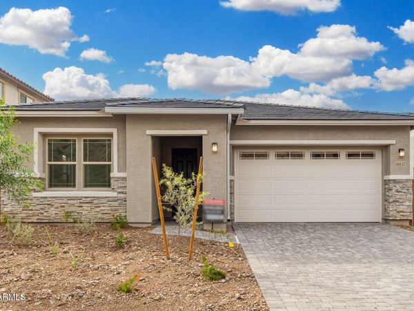 16937 W DESERT Lane, Goodyear, AZ 85338