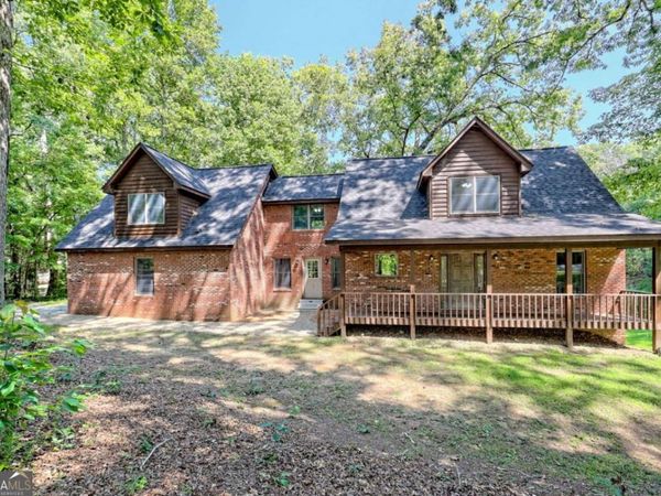 2204 Cedar Cliff Road, Hiawassee, GA 30546