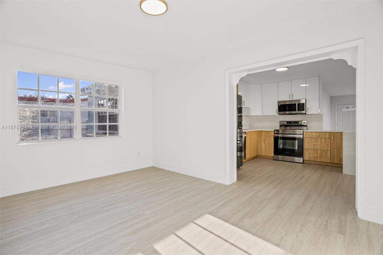 6825 SW 12th St, Pembroke Pines, FL 33023 Photo