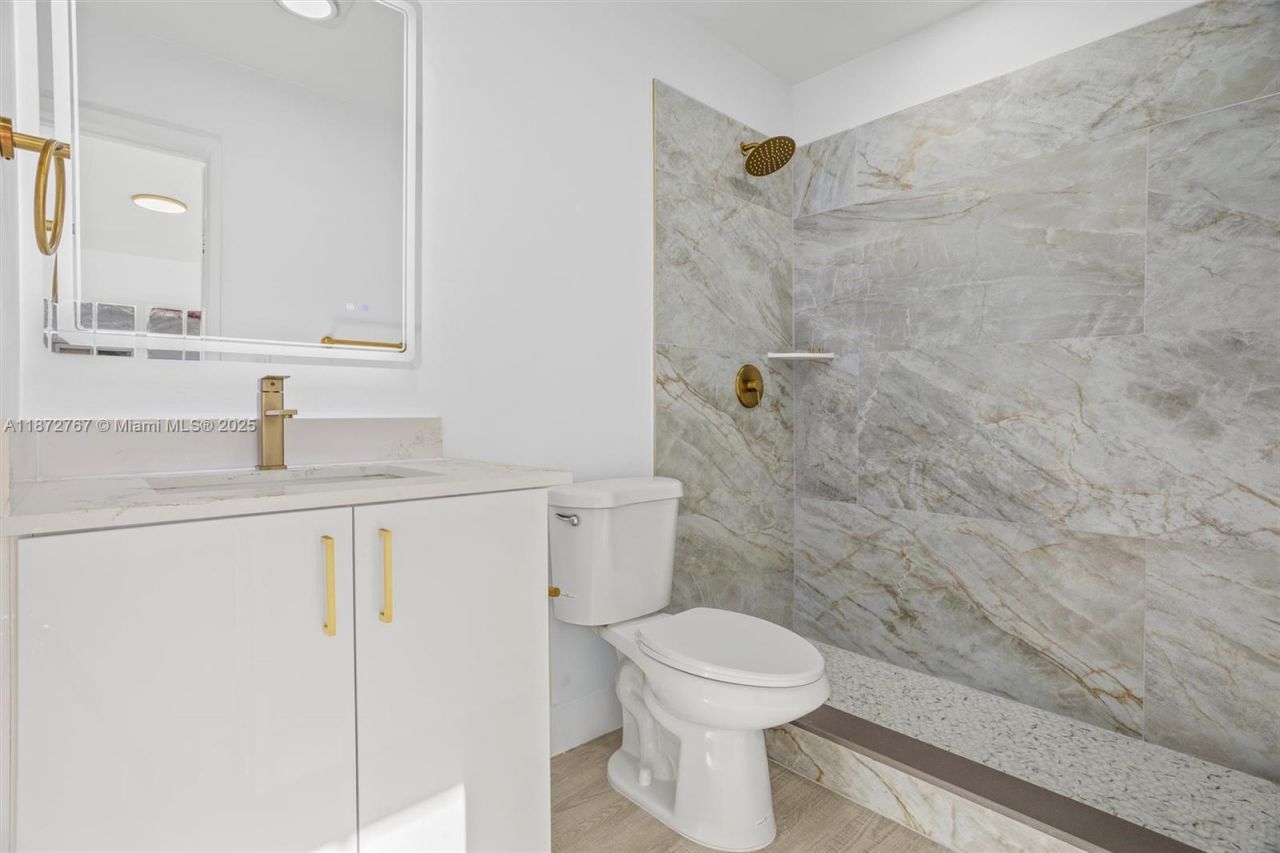 6825 SW 12th St, Pembroke Pines, FL 33023 Photo