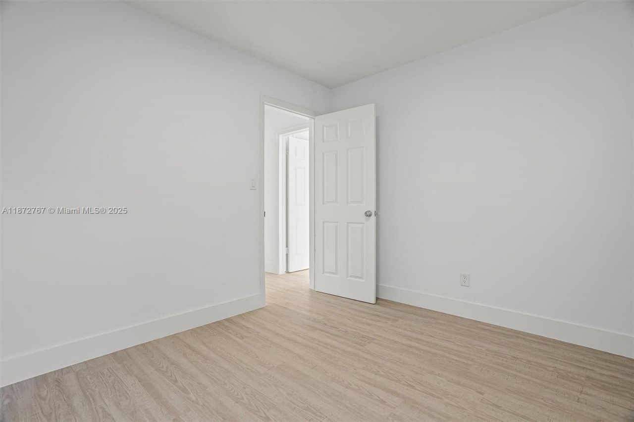 6825 SW 12th St, Pembroke Pines, FL 33023 Photo