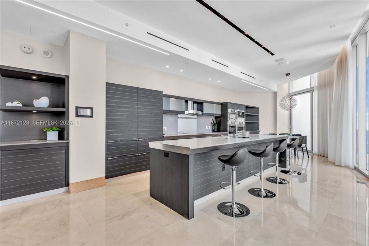 200 Biscayne Boulevard Way, Unit PH 5401, Miami, FL 33131 Photo