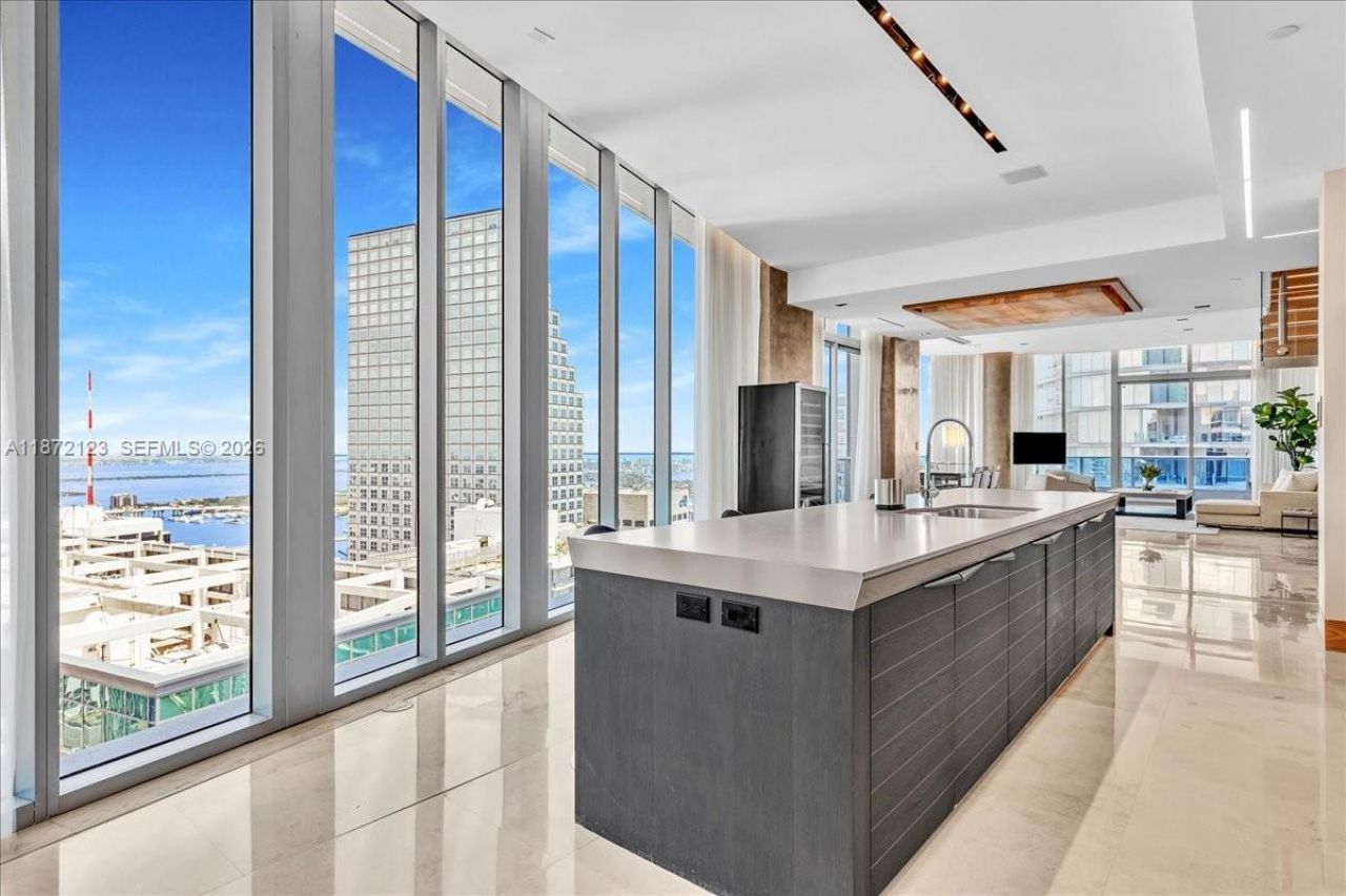 200 Biscayne Boulevard Way, Unit PH 5401, Miami, FL 33131 Photo