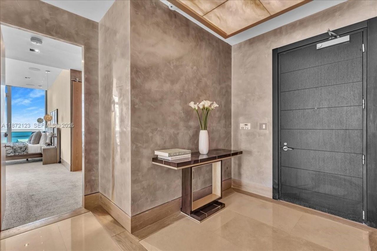 200 Biscayne Boulevard Way, Unit PH 5401, Miami, FL 33131 Photo