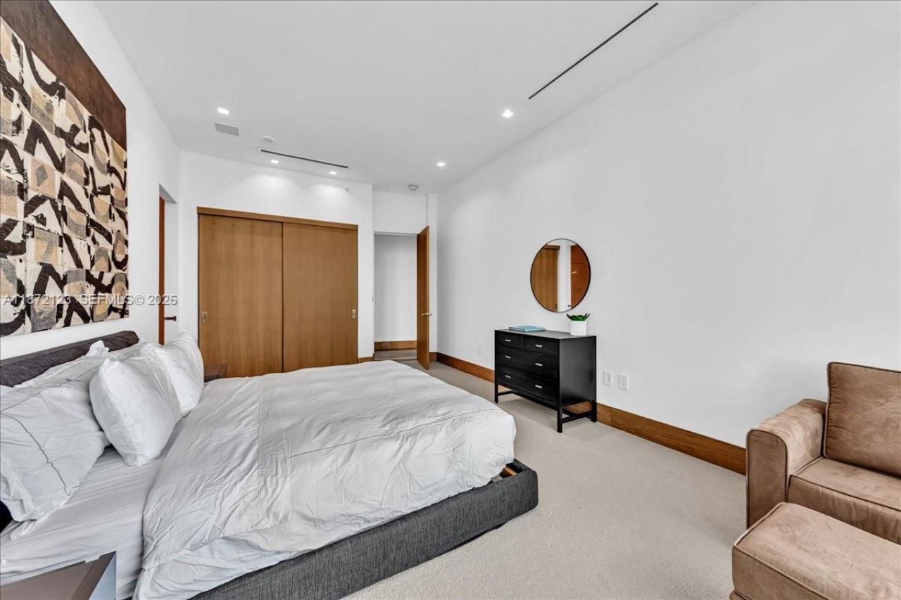 200 Biscayne Boulevard Way, Unit PH 5401, Miami, FL 33131 Photo