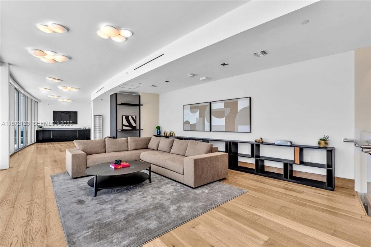 200 Biscayne Boulevard Way, Unit PH 5401, Miami, FL 33131 Photo