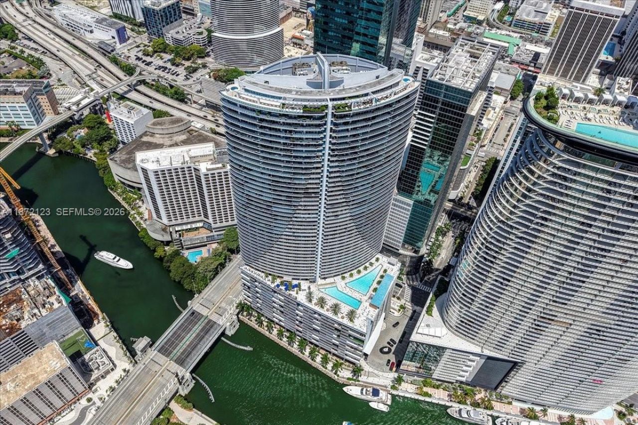 200 Biscayne Boulevard Way, Unit PH 5401, Miami, FL 33131 Photo