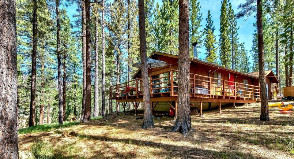 555 Pleasant Valley Road, Markleeville, CA 96120 Photo