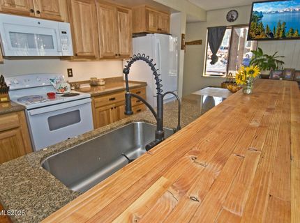 555 Pleasant Valley Road, Markleeville, CA 96120 Photo