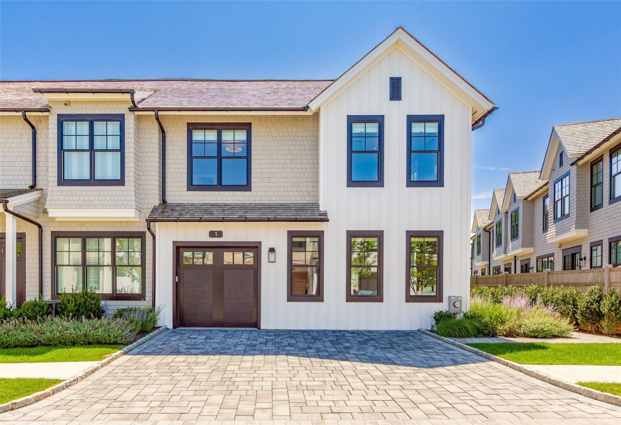 1 Spruce Court, Water Mill, NY 11976 Main Photo