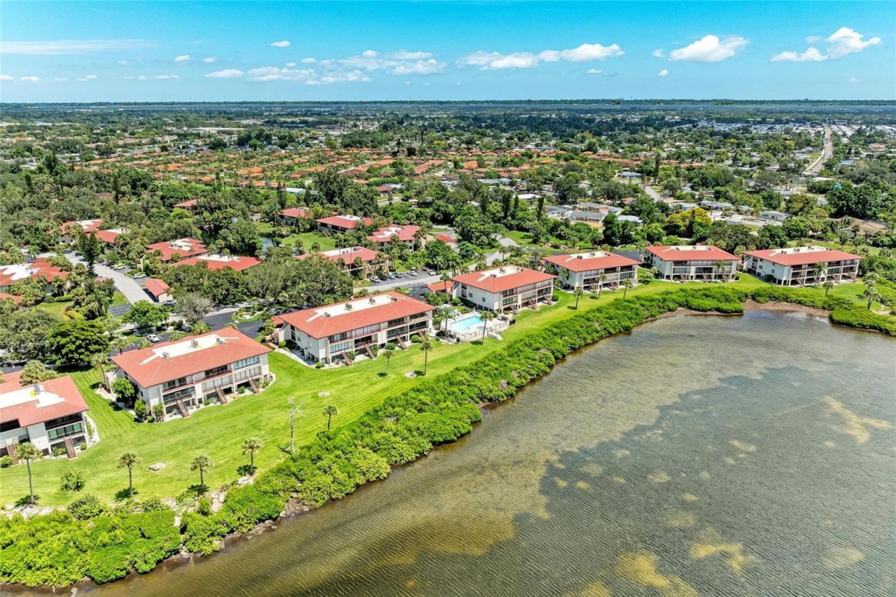 3440 Wild Oak Bay Boulevard, Unit 127, Bradenton, FL 34210 Photo