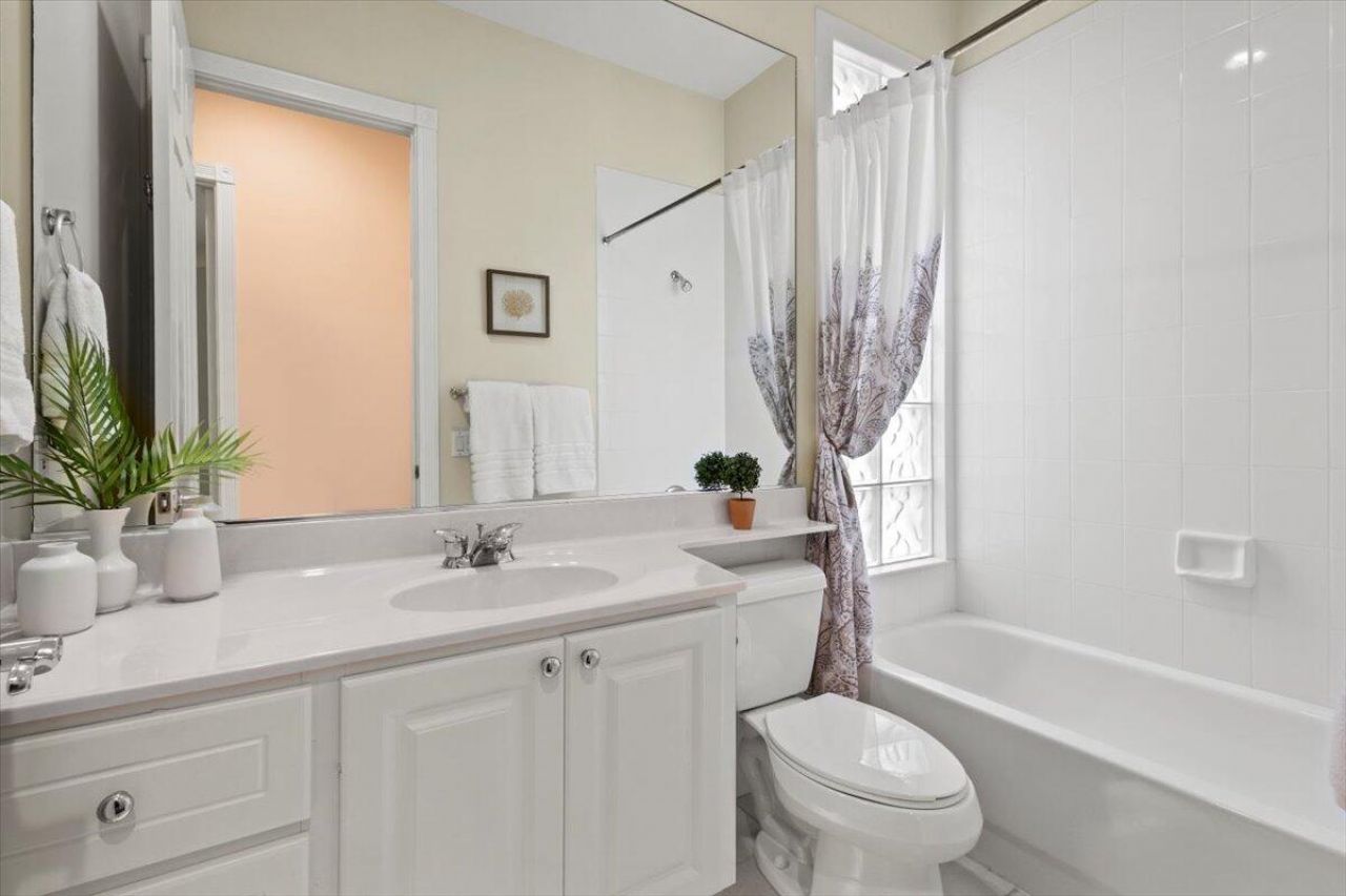 9182 SE Eldorado Way, Hobe Sound, FL 33455 Photo