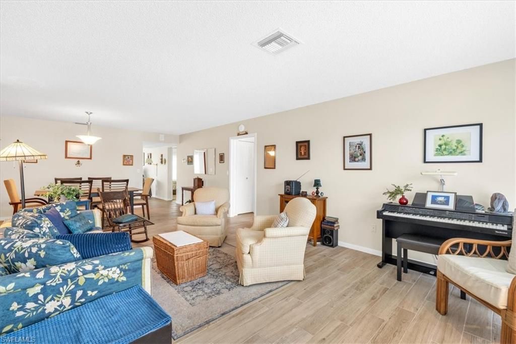 1376 S Brandywine Cir, Unit 4, Fort Myers, FL 33919 Photo