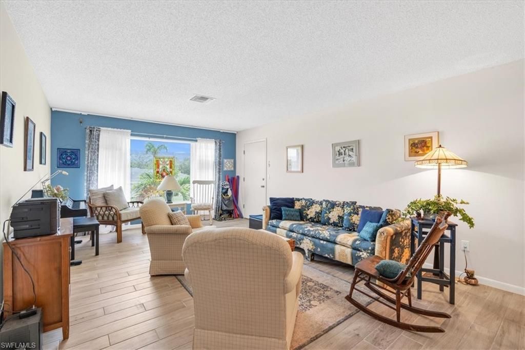 1376 S Brandywine Cir, Unit 4, Fort Myers, FL 33919 Photo