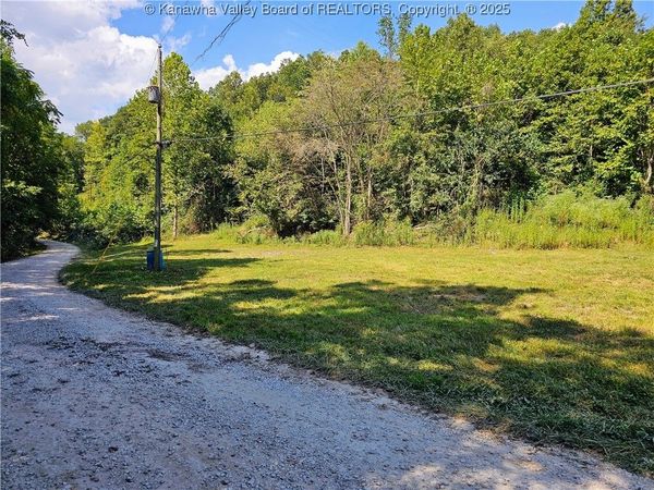 2003 Salt Creek Road, Gallipolis Ferry, WV 25515