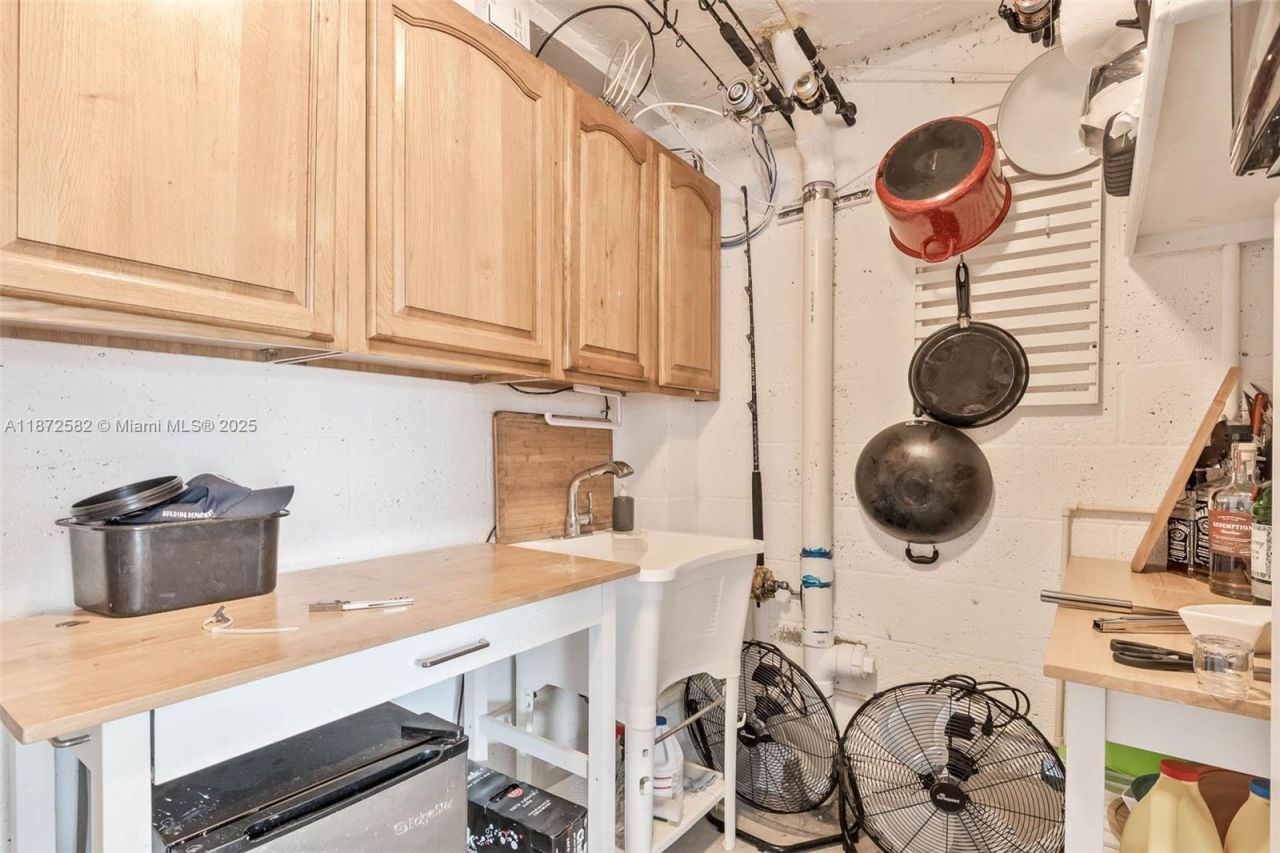 325 Calusa St, Unit 320, Key Largo, FL 33037 Photo