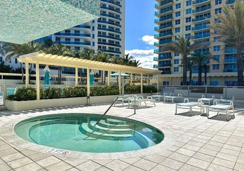 2501 S Ocean Drive, Unit 304, Hollywood, FL 33019 Photo