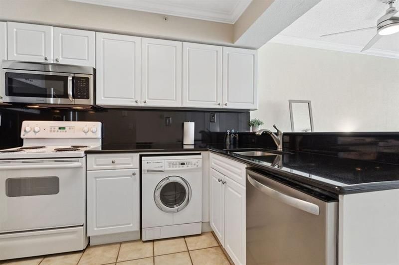 2501 S Ocean Drive, Unit 304, Hollywood, FL 33019 Photo