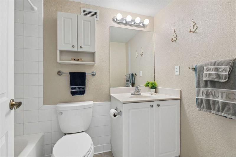 2501 S Ocean Drive, Unit 304, Hollywood, FL 33019 Photo