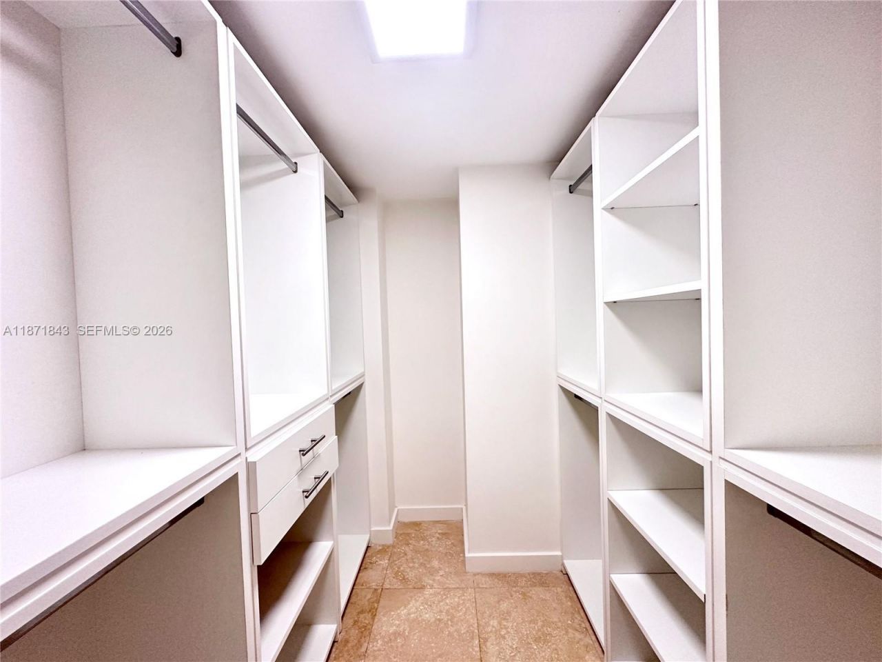 3301 N Country Club Dr, Unit 410, Aventura, FL 33180 Photo