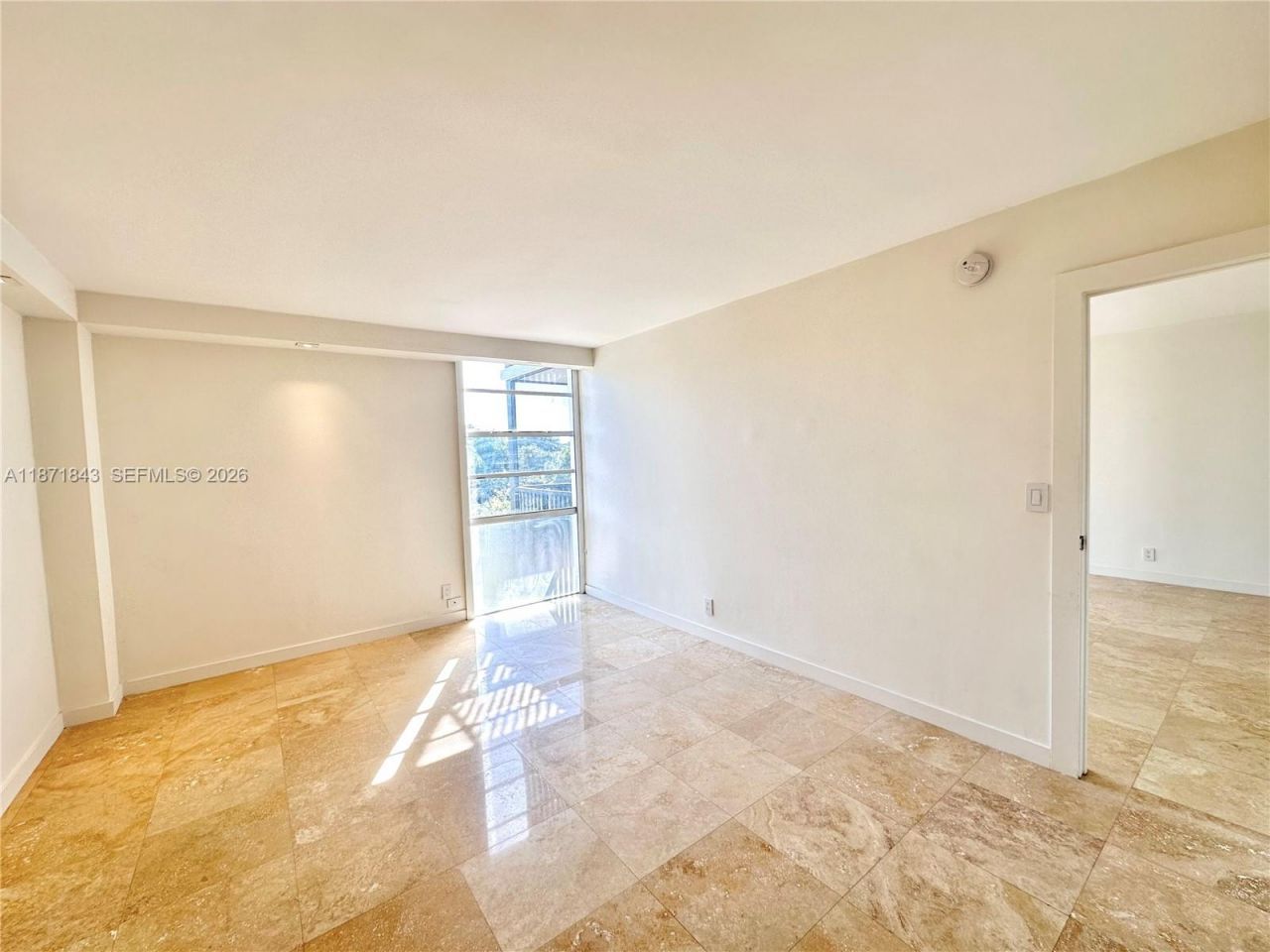 3301 N Country Club Dr, Unit 410, Aventura, FL 33180 Photo