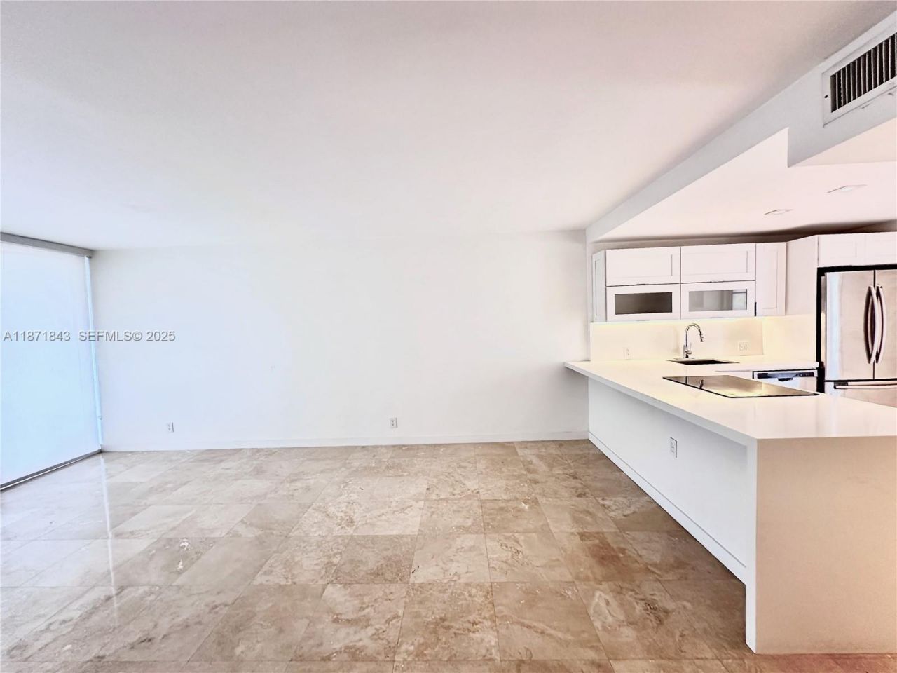 3301 N Country Club Dr, Unit 410, Aventura, FL 33180 Photo
