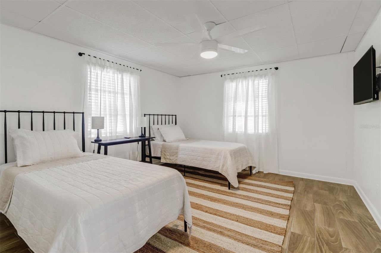 4711 Forest Glen Drive, North Fort Myers, FL 33903 Photo