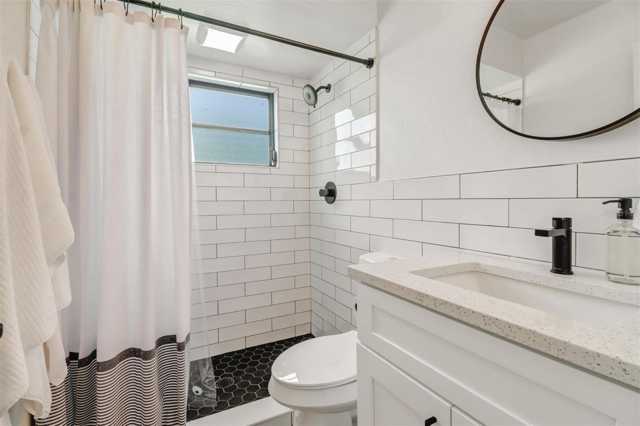 4711 Forest Glen Drive, North Fort Myers, FL 33903 Photo