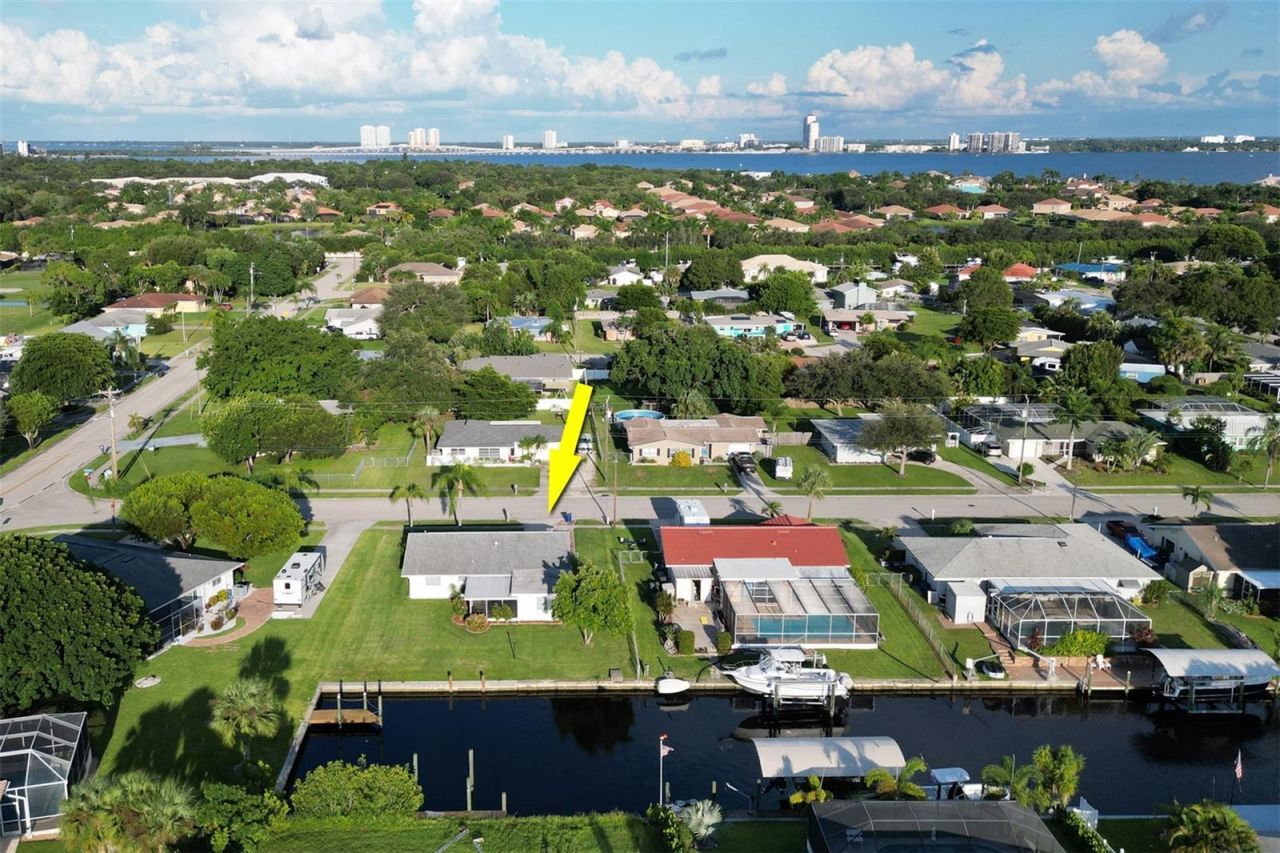 4711 Forest Glen Drive, North Fort Myers, FL 33903 Photo