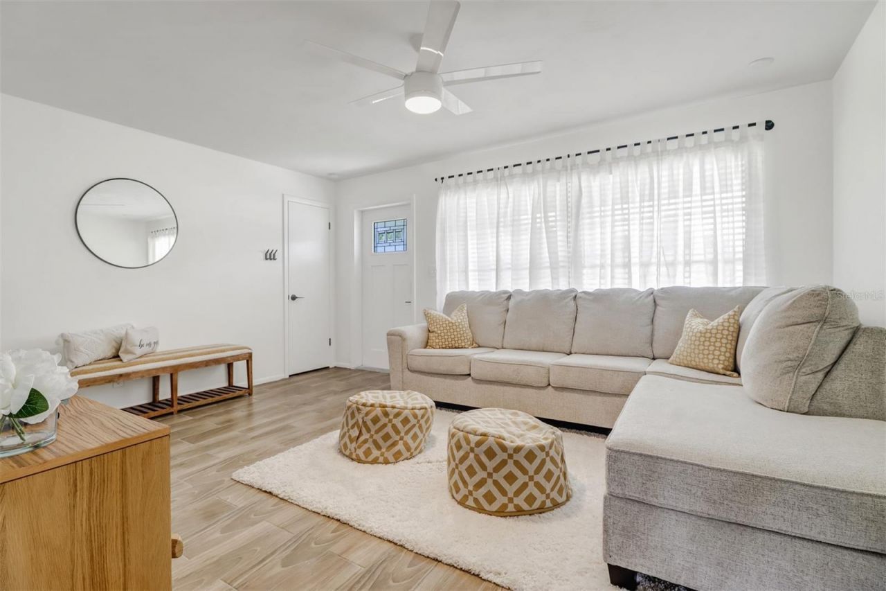 4711 Forest Glen Drive, North Fort Myers, FL 33903 Photo