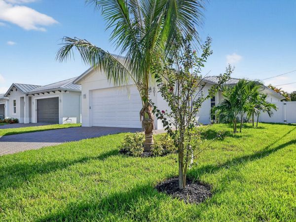 601 N Loxahatchee Drive, Jupiter, FL 33458