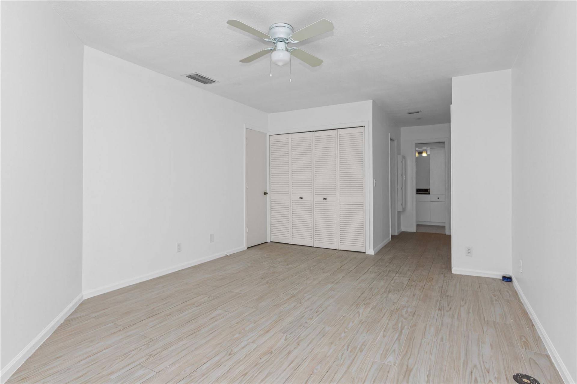 5051 Pine Drive, Boynton Beach, FL 33437 Photo