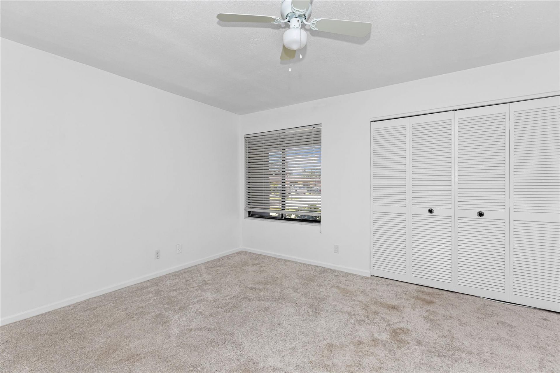 5051 Pine Drive, Boynton Beach, FL 33437 Photo