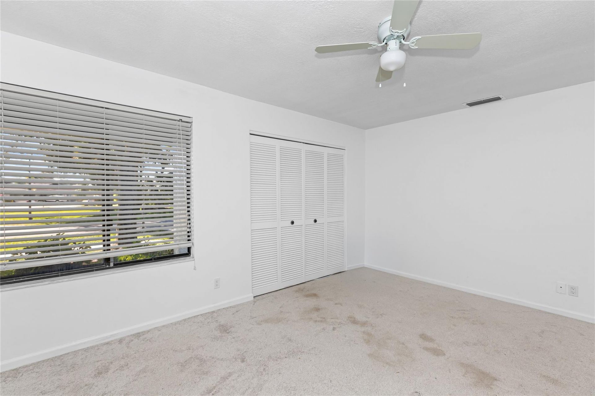 5051 Pine Drive, Boynton Beach, FL 33437 Photo