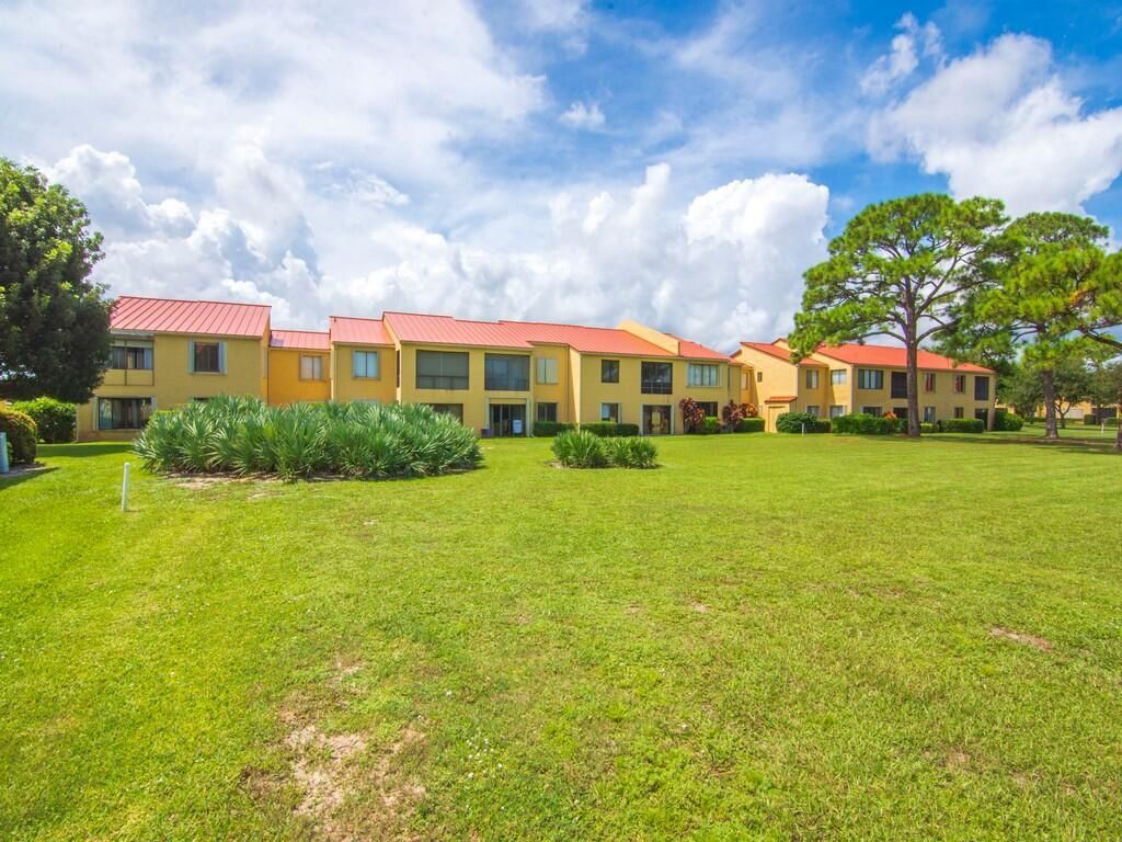 5373 SE Miles Grant Road, Unit 208, Stuart, FL 34997 Photo