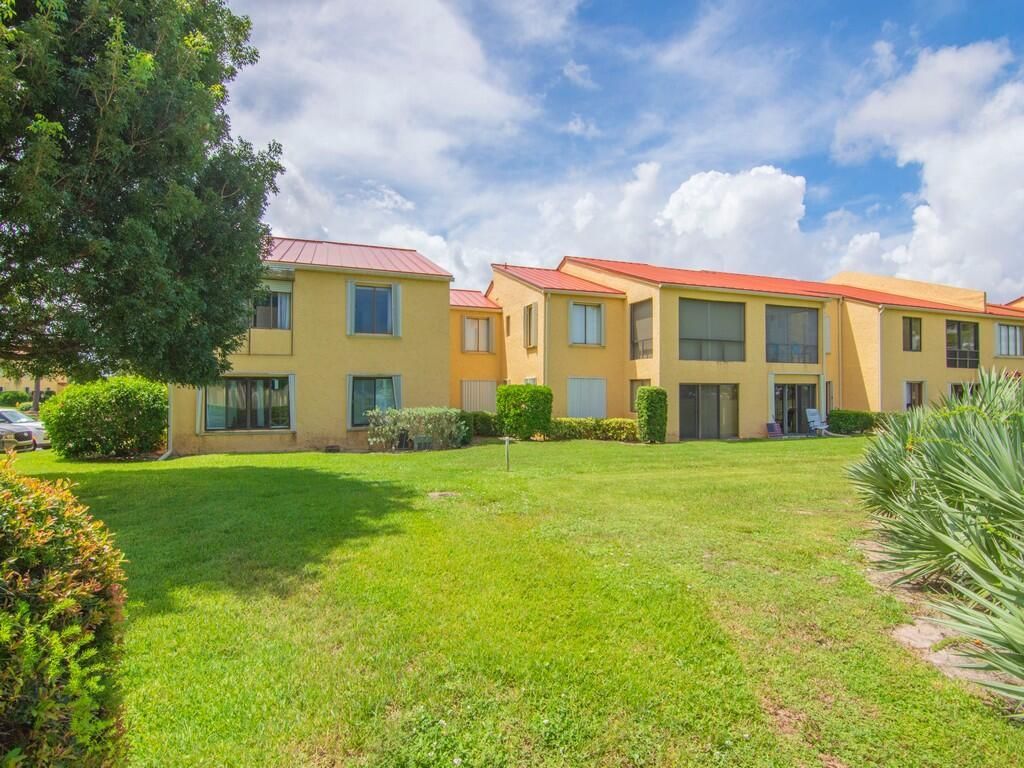 5373 SE Miles Grant Road, Unit 208, Stuart, FL 34997 Photo